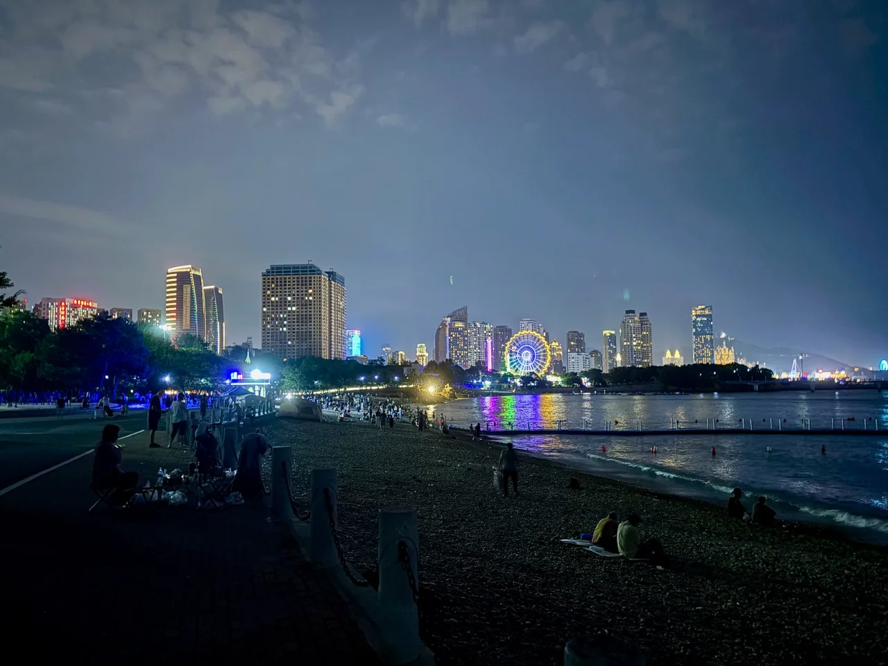 Далянь, ночь, пляж